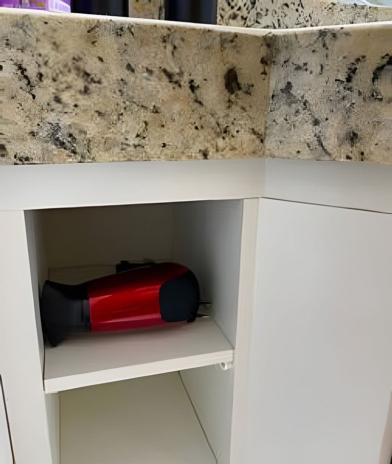 Ótimo Apto com shopping e piscina