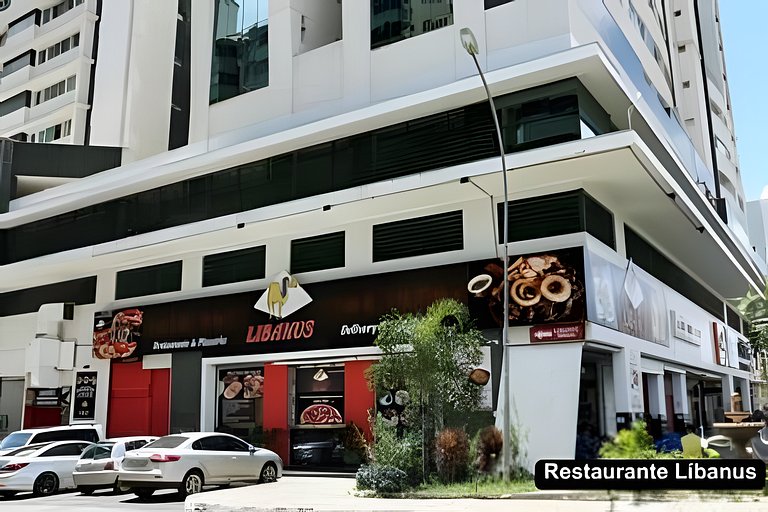 Ótimo Apto com shopping e piscina
