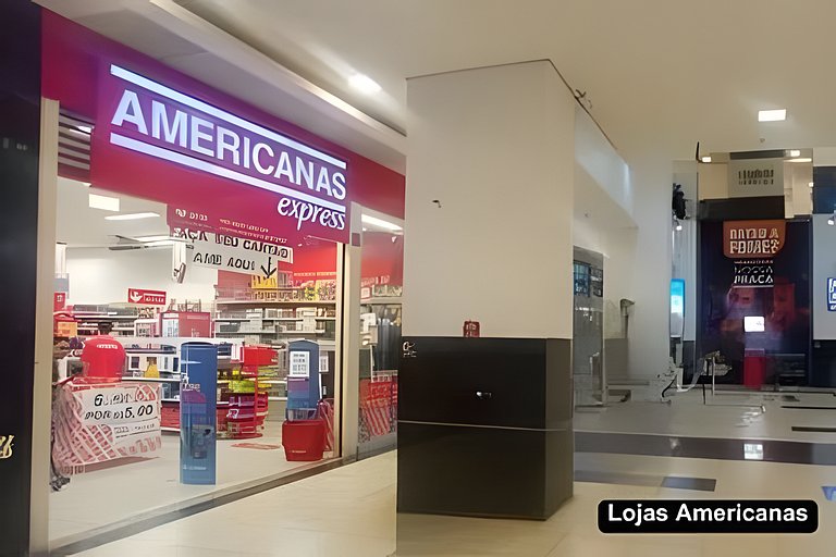 Ótimo Apto com shopping e piscina