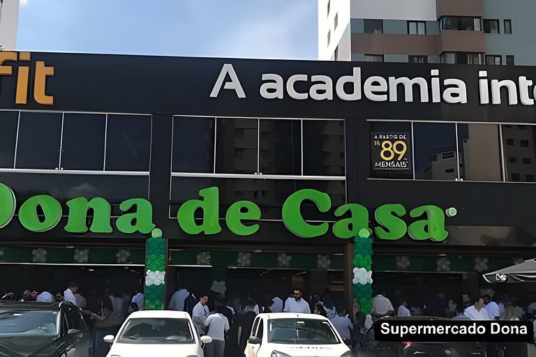 Ótimo Apto com shopping e piscina